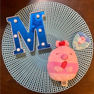 Disney Squishmallows Jazwares 6” Daisy Duck 2025; with tags